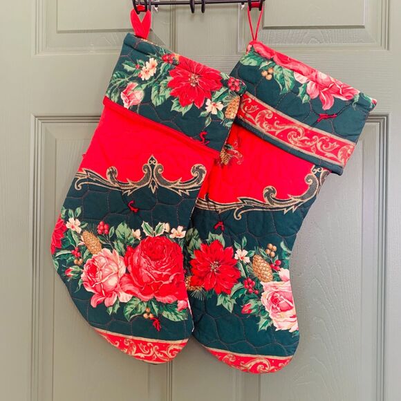 Set of 2 Handmade Christmas Stockings Repurposed Quilted Red Green Cream 17 Inch - Picture 1 of 6